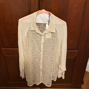 Boutique brand 4 love and liberty cream blouse